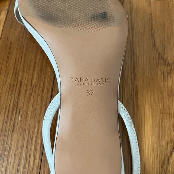 Zara white sandals in size 37 US 7 in white - Picture 4 of 4